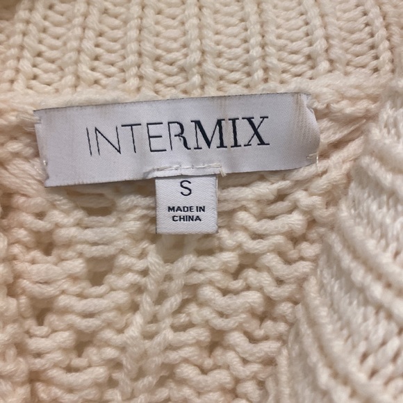 Intermix cold shoulder size small 100% wool. Cream/egg shell color - Picture 3 of 4